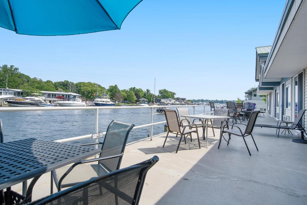 Waterside Suites Saugatuck Exteriér fotografie