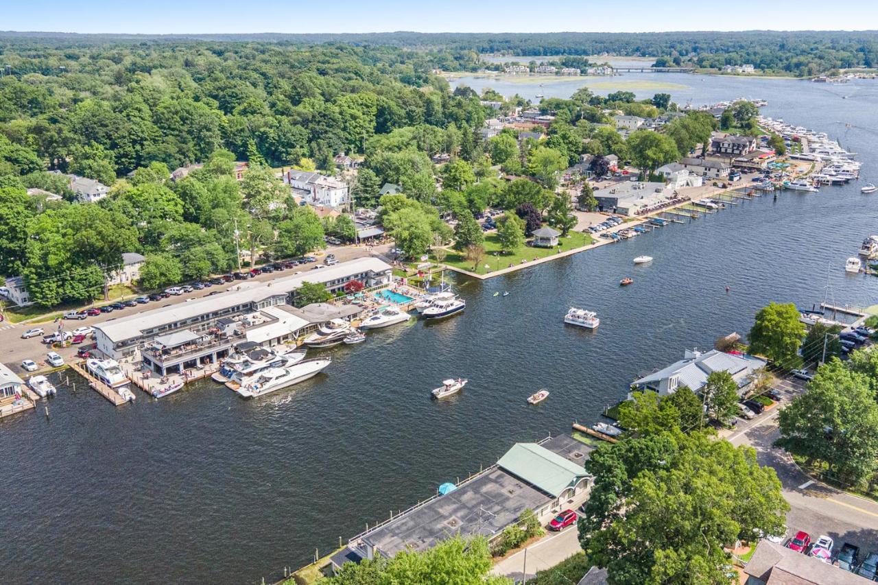 Waterside Suites Saugatuck Pokoj fotografie